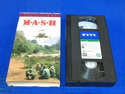 MASH The Movie (VHS Tape) Comedy Donald Sutherland Elliott Gould Foto 1 de 2