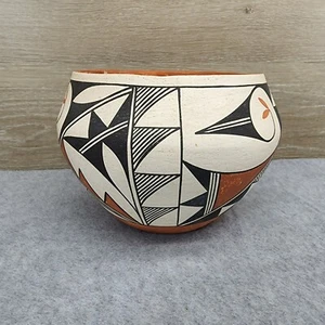 Cuenco policromado enrollado a mano de cerámica nativa americana Acoma Pueblo - Imagen 1 de 9