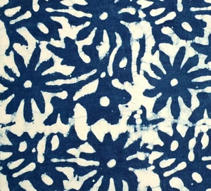 Tela con estampado de bloques azul índigo por yarda para coser costura costura acolchado - Imagen 1 de 8