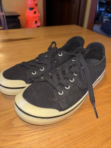 Keen Sneackers Damengröße 7,5 Elsa Canvas Retro schwarz Schnürschuhe - Bild 1 von 6