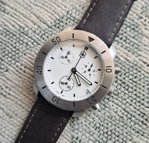 Reloj cronógrafo Victorinox vintage estilo militar suizo para hombre - Imagen 1 de 10