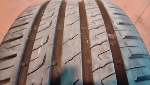 N.2 Tyres 205 40 R17 84W BARUM BRAVURIS 5 HM DOT1022 Summer 80% - Picture 1 of 8