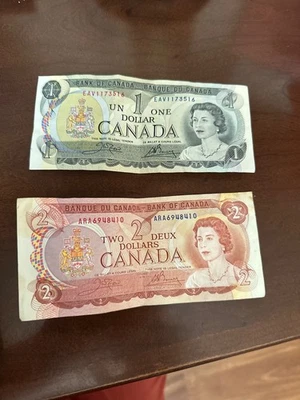 Vintage 1973 $1 Dollar Bill & 1974 Canada $2 Bill Dollar Paper - Image 1 of 2