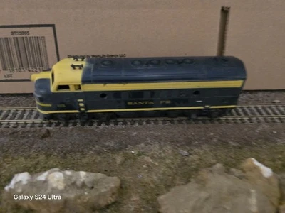 Tyco/Mantua Santa Fe F7 - Image 1 of 3