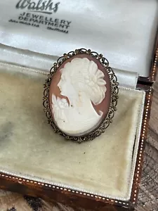 Vintage Cameo Brooch Gold Tone Pin Portrait Carved Shell Oval Portrait Filigree - Picture 1 of 8