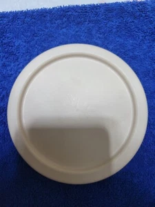 Tupperware One Touch Replacement Lid 2423E -5 Beige Canister 5" USA - Picture 1 of 2