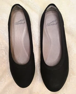 Dansko Kristen schwarze Wildleder-Flats Größe 37 US 7 IN EUC - Bild 1 von 7