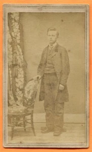 CDV Cleveland, OH, Portrait of a Young Man, by Parker, circa 1860s Backstamp - Picture 1 of 3