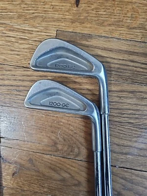 Hierros Wilson 1200 GE 4&5 varilla de acero flexión regular Rh Foto 1 de 4