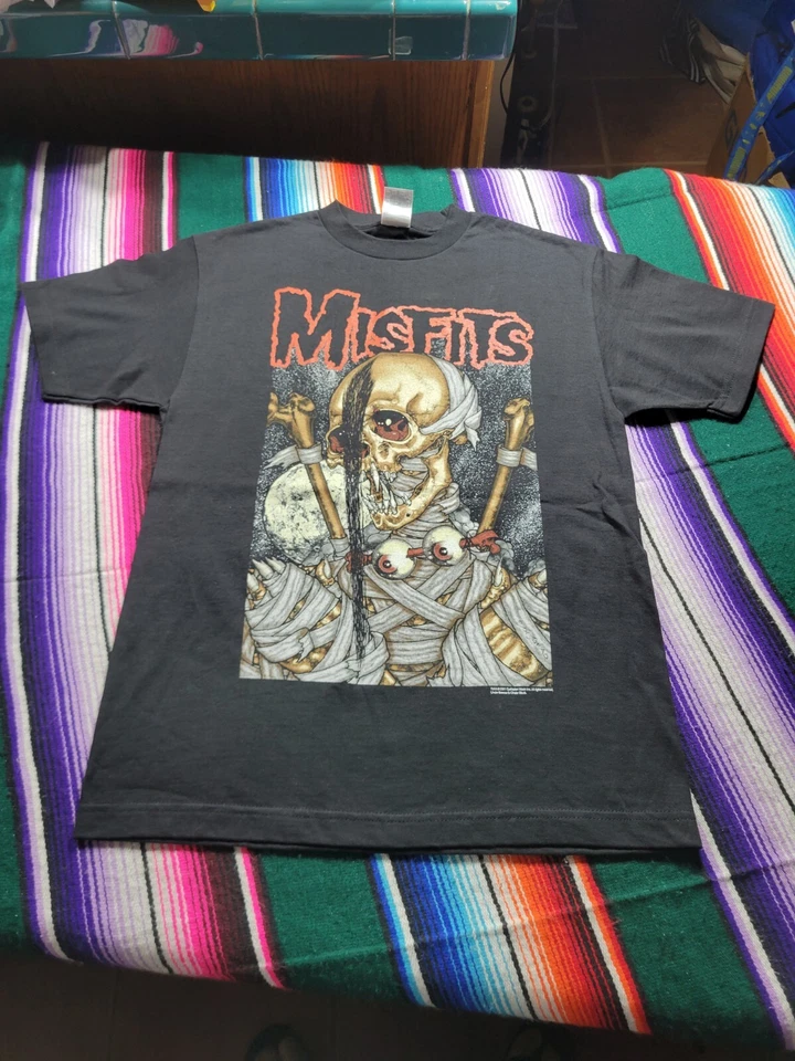 Camiseta de terror punk vintage NOS Misfits 2001 talla mediana Foto 1 de 4