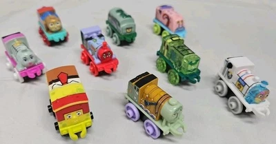 Thomas & Friends мини Губка Боб квадратные штаны 9 поездов. Полный комплект. Б/у в отличном состоянии  - Изображение 1 из 4