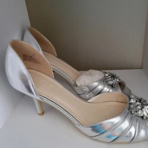🆕️Peep toe shoes/heels - Picture 1 of 4
