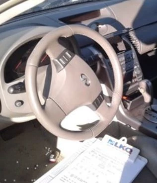 2003-2004 Infiniti G35 Driver Wheel Airbag Air Bag OEM LKQ - Image 1 of 3