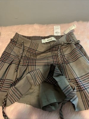 Pantalones cortos integrados Hollister XS con bolsillos Foto 1 de 3