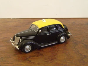 Voiture miniature 1/43 - Ixo Altaya - Taxi Ford V8 - Montevideo 1950 - Foto 1 di 4