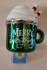Taza de iluminación Bath & Body Works Christmas FELIZ TODO☃️ Plugin de flor de pared - Imagen 1 de 4