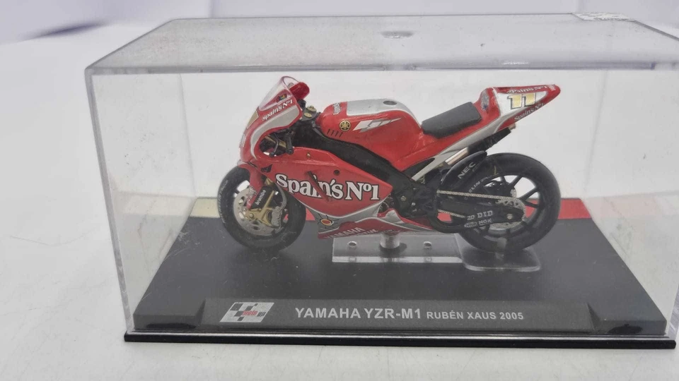 EDIM832 Yamaha YZR M1 Ruben Xaus 2005 1/24, teca rotta - Immagine 1 di 1