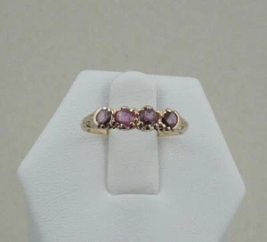 Anillo vintage de oro amarillo de 10k con piedras preciosas de rubí rojo natural para mujer - Imagen 1 de 5