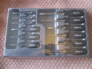 Set cacciavite a scatto 12 pezzi misto piatto / philips / torx impugnatura morbida in nero - Foto 1 di 14