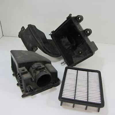 Mazda 3 Skyactive 2.2 BL EZ:13 Cassetto Filtro Dell'Aria B8856 - Immagine 1 di 4