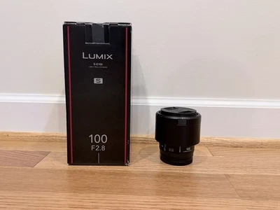 Panasonic LUMIX L-Mount Camera Lens, S 100mm F2.8 Macro - S-E100 - Image 1 of 4
