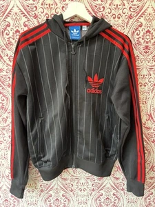 Chaqueta Adidas Originales Para Hombre Negra Roja Talla Med Adicolor Con Capucha Flock Rayas - Imagen 1 de 7
