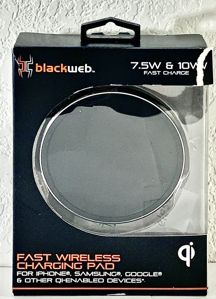Blackweb 10W Qi Fast Wireless Fast Charging Pad - Black minor box damage M48E - Image 1 of 2