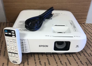Epson PowerLite 980W 3LCD WXGA 0 HOURS 0 ECO W/REMOTE (TESTED) - Picture 1 of 10