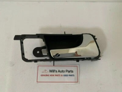 GENUINE NEW RH FRONT INNER HANDLE CHROME RECTANGULAR SUITS HOLDEN VIVA 2005-2009 - image 1 of 4