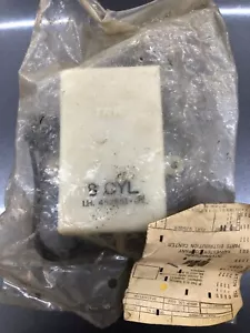 INTERNATIONAL SCOUT II V-8 ENGINE SPEED SWITCH/MODULE NOS - Picture 1 of 3