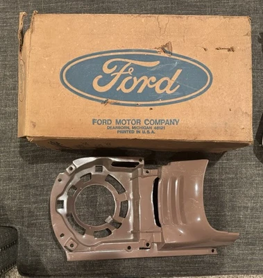 Kit de montaje de canastilla/puerta de faros de pasajero derecho Ford Mustang 1964-1965-1966 nuevo de lote Foto 1 de 4