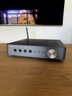 Yamaha WXC-50 Wireless MusicCast Streaming Vorverstärker / Preamp - Bild 1 von 4