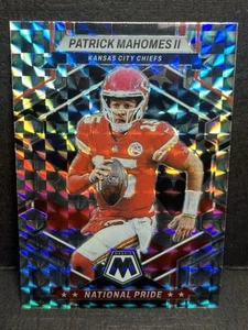 2023 Panini Mosaic Patrick Mahomes National Pride Mosaic Silver Prizm II #251 - Bild 1 von 4