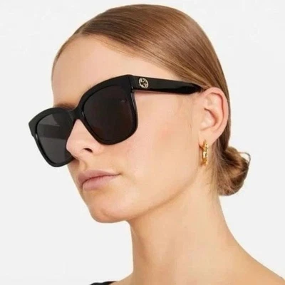 NUEVO - GAFAS DE SOL CUADRADAS GUCCI UNISEX URBAN GG0326S GG/0326/S 001 NEGRAS MODA... Foto 1 de 4