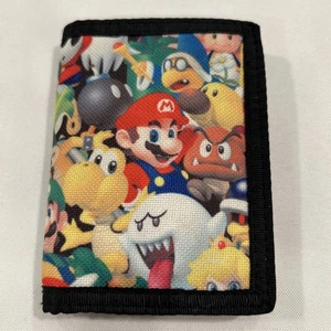 Super Mario Bros Trifold Wallet 2019 Nintendo Hook And Loop Closure - Picture 1 of 7