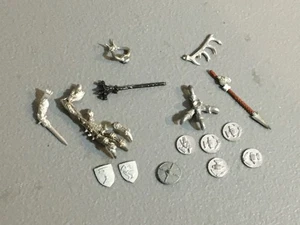 A29795 WARHAMMER FANTASY LOTE DE BROCAS DE METAL ESCUDOS BRAZO DE DRAGÓN GW - Imagen 1 de 9