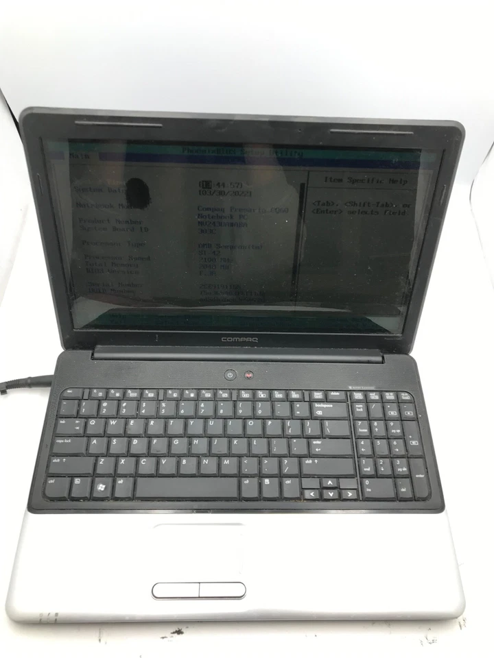 Compaq Presario CQ60 16" Laptop AMD Sempron 2 Gb RAM -DEAD PIXELS - MZ - Image 1 of 4