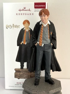Hallmark Harry Potter Sammlung RON WEASLEY Geschichtenerzähler Ornament - Bild 1 von 3