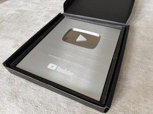 Original YouTube Silber Play Button - Bild 1 von 10