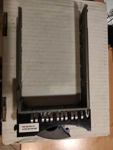 IBM 25R4100 3.5 U320 SSL CADDY PN: 25R4100 - Foto 1 di 2
