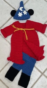 COSTUME NEONATO MAGO TOPOLINO ALL'UNCINETTO A MANO 3PZ SUPER CARINO AMANTE DISNEY - Foto 1 di 4
