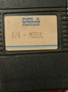 DELA ELECTRONIC Modulo Multifunzione S/4 Cartuccia (1989 KCS) C64 Commodore 64   - Foto 1 di 2