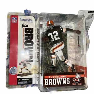 McFarlane JIM BROWN #32 CLEVELAND BROWNS NFL LEGENDS Series 2 HALL OF FAME - Picture 1 of 2