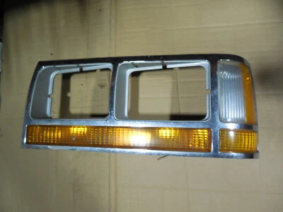 1991 Ford Crown Victoria farol esquerdo moldura marcador luz de seta usado OEM - Imagem 1 de 4