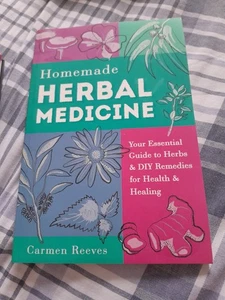 Selbstgemachte KRÄUTERMEDIZIN Carmen Reeves sehr guter Zustand leichte aber gleichmäßige Vergilbung - Bild 1 von 1