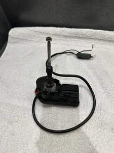 Motore tergicristallo faro Volvo 240 242 262 244 245 R Bosch - MOLTO RARO! Testato ok - Foto 1 di 5