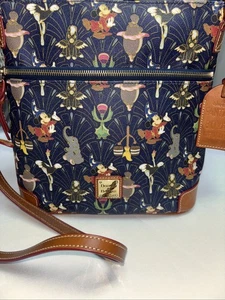 Disney Dooney & Bourke Fantasia 80th Sorcerer Mickey Umhängetasche mit Staubbeutel - Bild 1 von 16