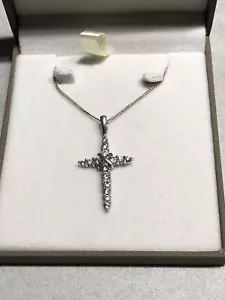 Designer QVC Diamonique Sterling silver 925 Kiss Cross pendant necklace - Picture 1 of 7