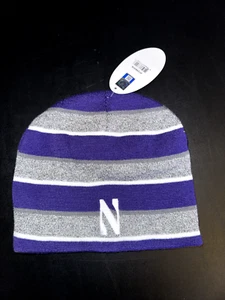 De colección NCAA Northwestern Wildcats LOGO Tejido Calavera Gorra Gorro NUEVO NUEVO CON ETIQUETAS Reversible - Imagen 1 de 5