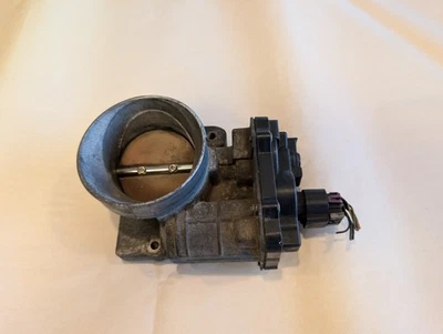 Cuerpo de acelerador OEM 1257080 RME 75 para motores GM  Foto 1 de 4